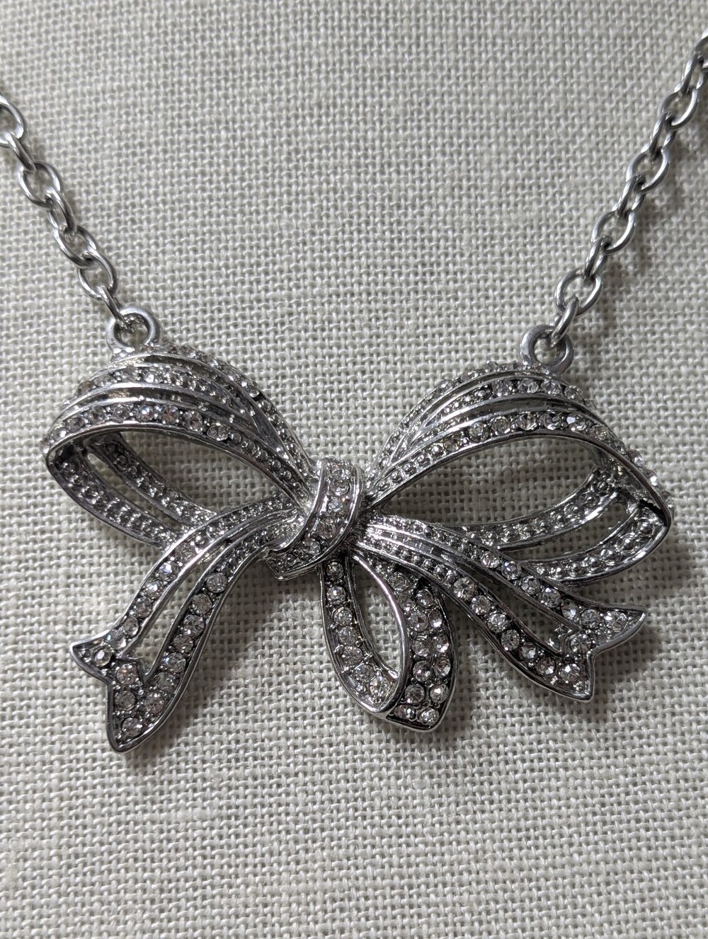 Rhinestone Bow Necklace Silver Tone Statement Pendant Adjustable Y2K